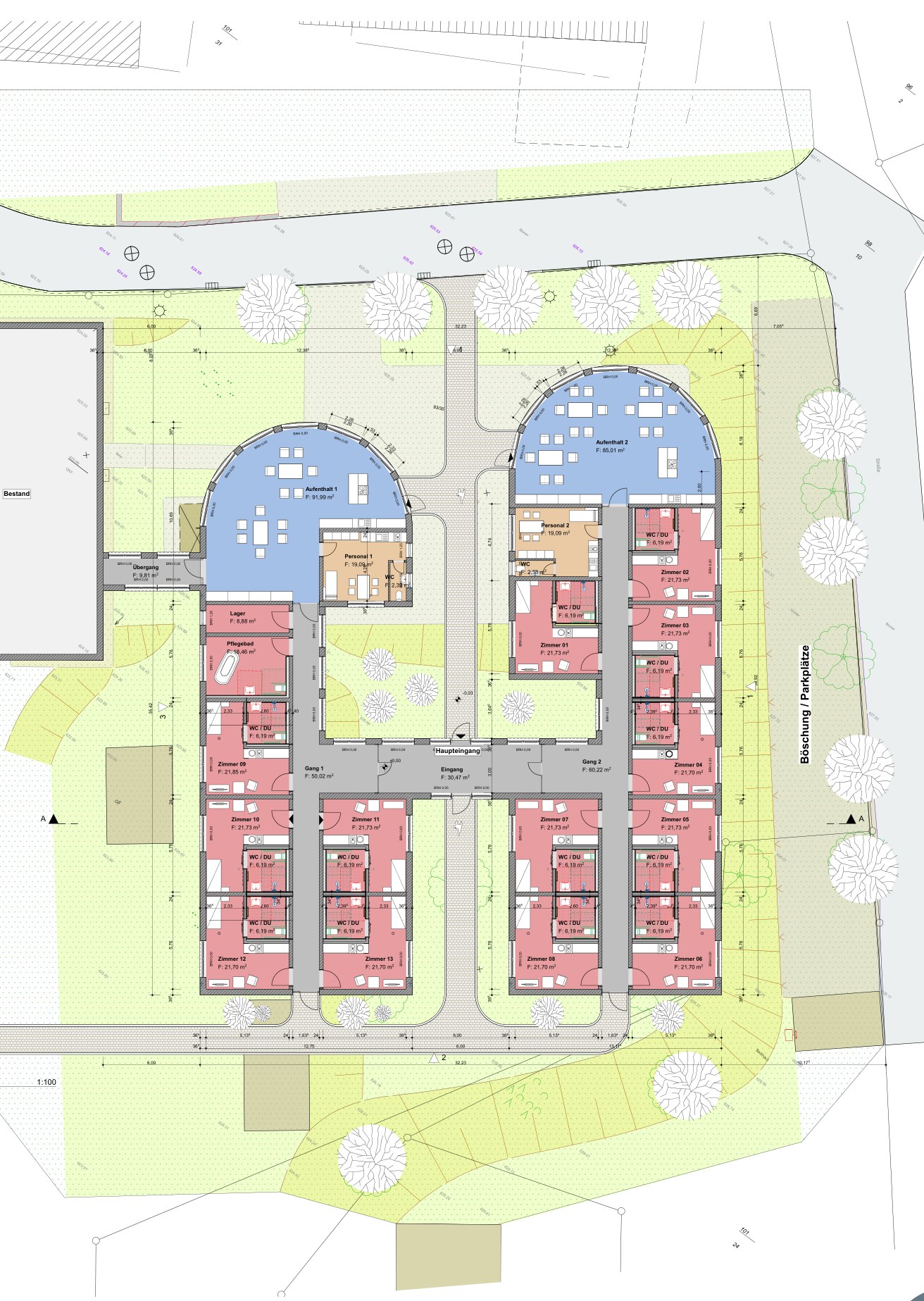 Grundriss des Neubaus: zwei lang gestreckte Wohnflügel mit Zimmern in Rot, an den Enden halbrunde Aufenthaltsräume in Blau, dazwischen Flure und ein Innenhof, rundherum Wege und Bäume.